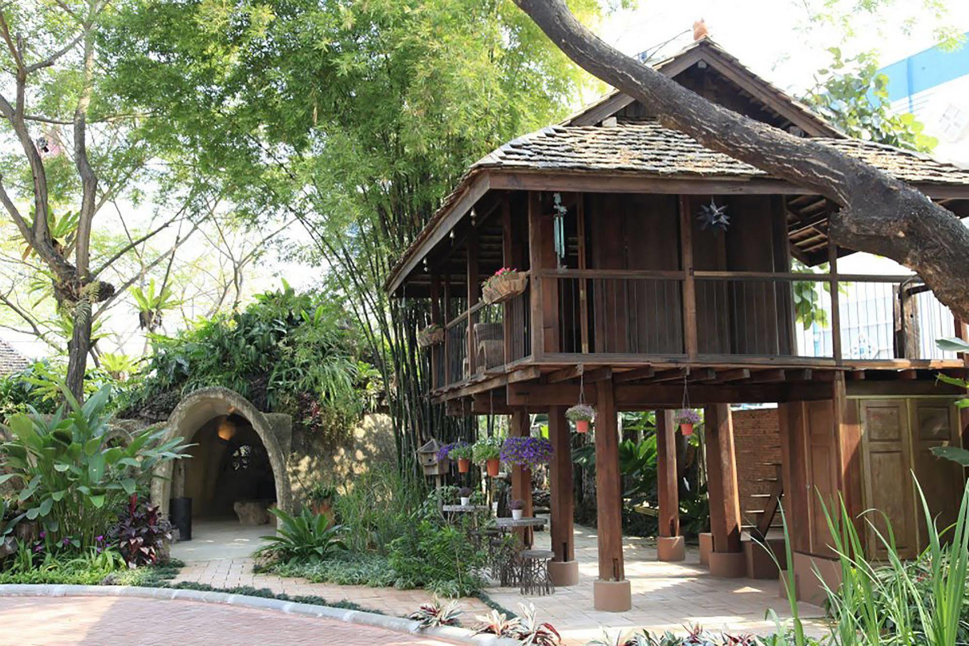 Vc@Suanpaak Boutique Hotel & Service Apartment Chiang Mai Bagian luar foto